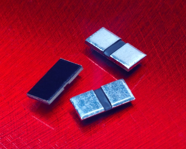 3 Watt Current Sensing Metal Plate Chip Resistor Electronic Design