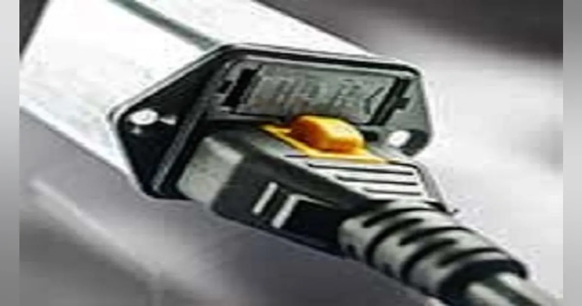 Managed Lock Power Module Power Entry Modules for V-Lock Cord Retaining | Electronic Design