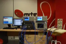 Anritsu Mt8820 Emite Lab 300x200 Anritsu Mt8820 Emite Lab 300x200