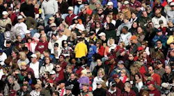 crowd-of-people-1488213_1920