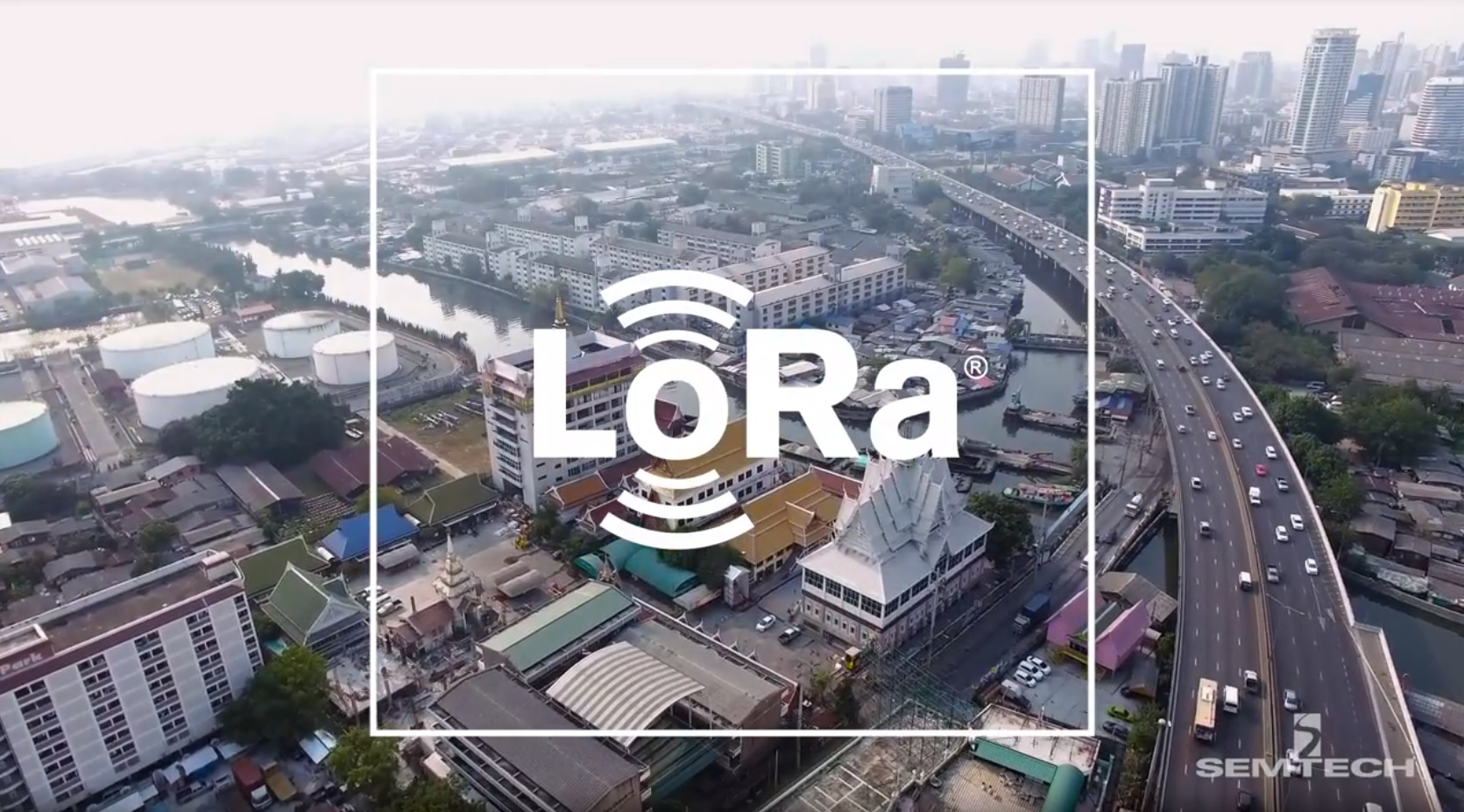 Lora Ee 5c40e6abb5493