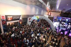 Ces2019 Crowd Openingee 5c3903c74aeb1 Ces2019 Crowd Openingee 5c3903c74aeb1