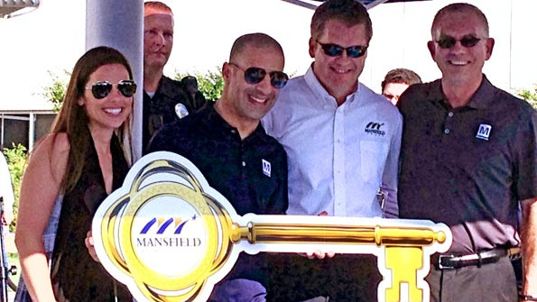 An Image Gallery Of Tony Kanaan Day at Mouser Electronics in Mansfield, Texas Electronic Design