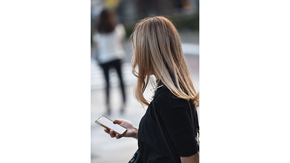 电子设计7707女性手机