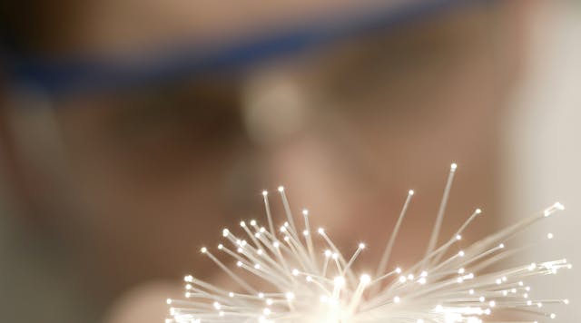 A research team from the University of Electro-Communications has invented a new fiber optic system that transmits both data and power over the same cable. (Image courtesy of Thinkstock).