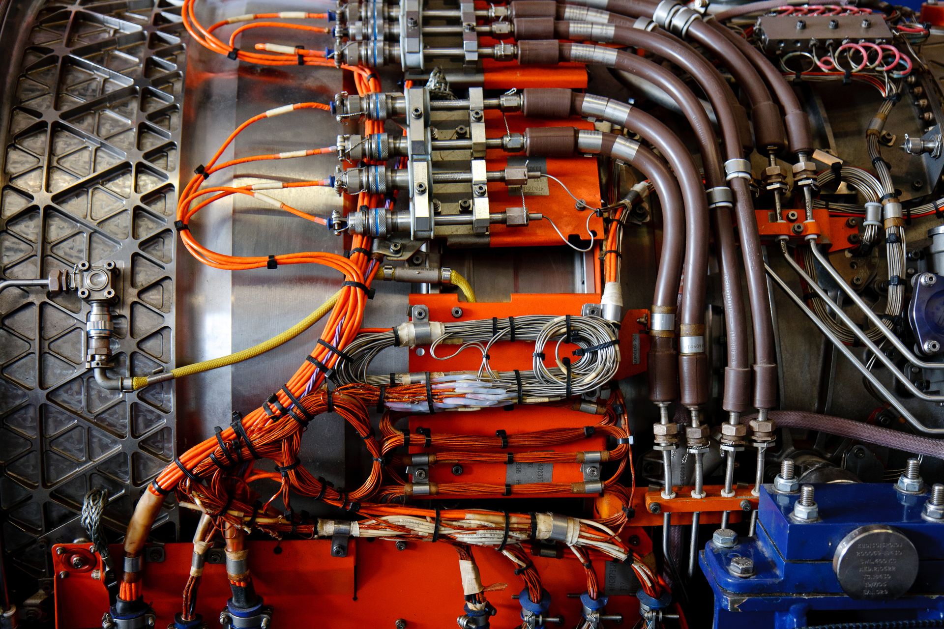An array of sensors inside a jet engine Data converters like those built by Analog Devices turn physical signals from sensors like movement and pressure into digital data Linear Technology39s power management chips help to conserve the electricity required for that process Image courtesy of Matt Gibson Flickr