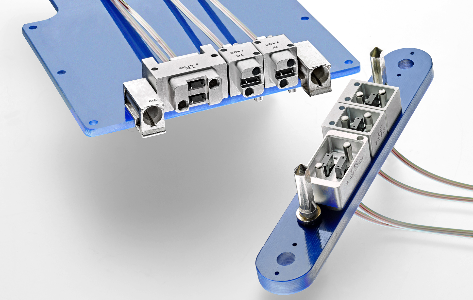 电子设计12835 06 0726 Te Vita 66x