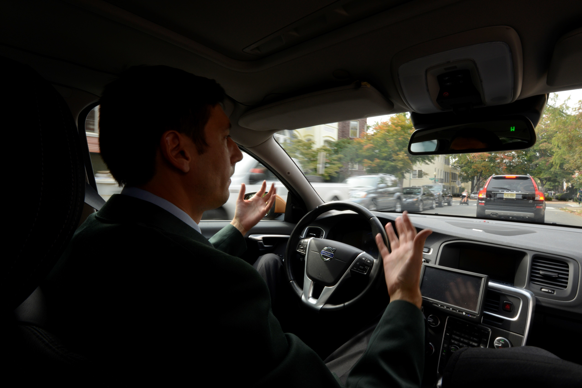 Volvo_Connected_Car_Promo