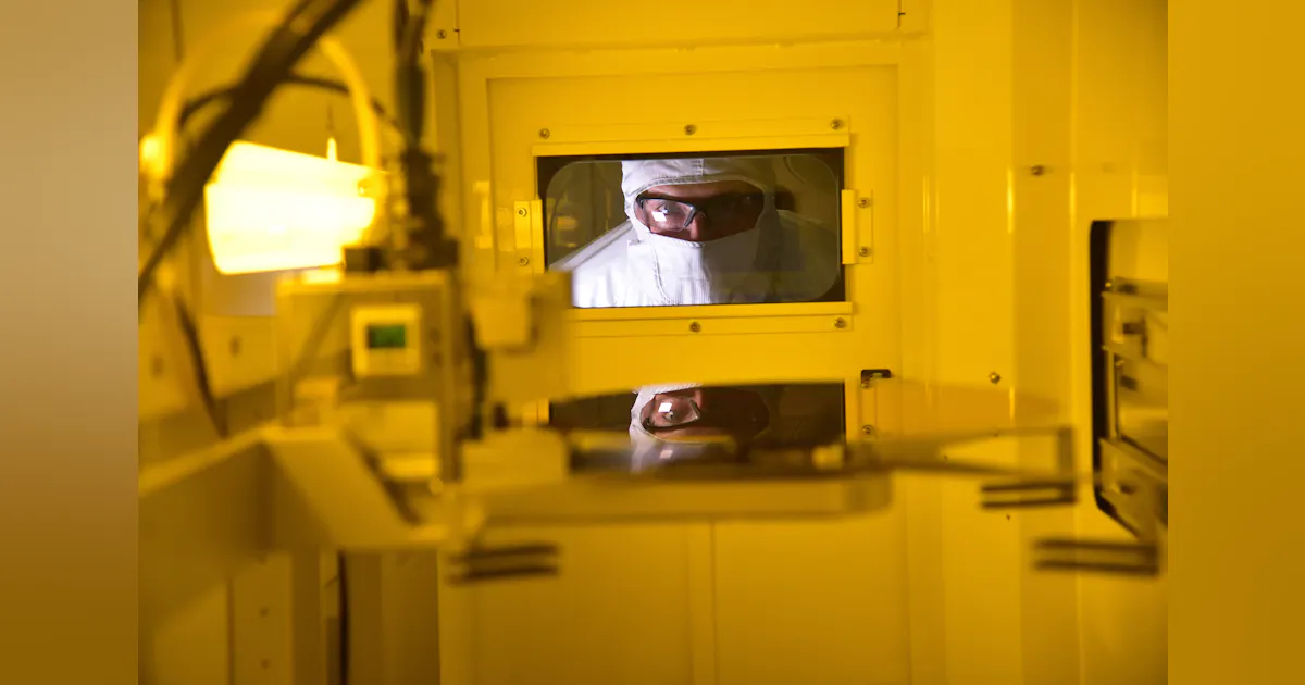 Intel Introduces New Way to Stack Chips on Top of Each Other ...