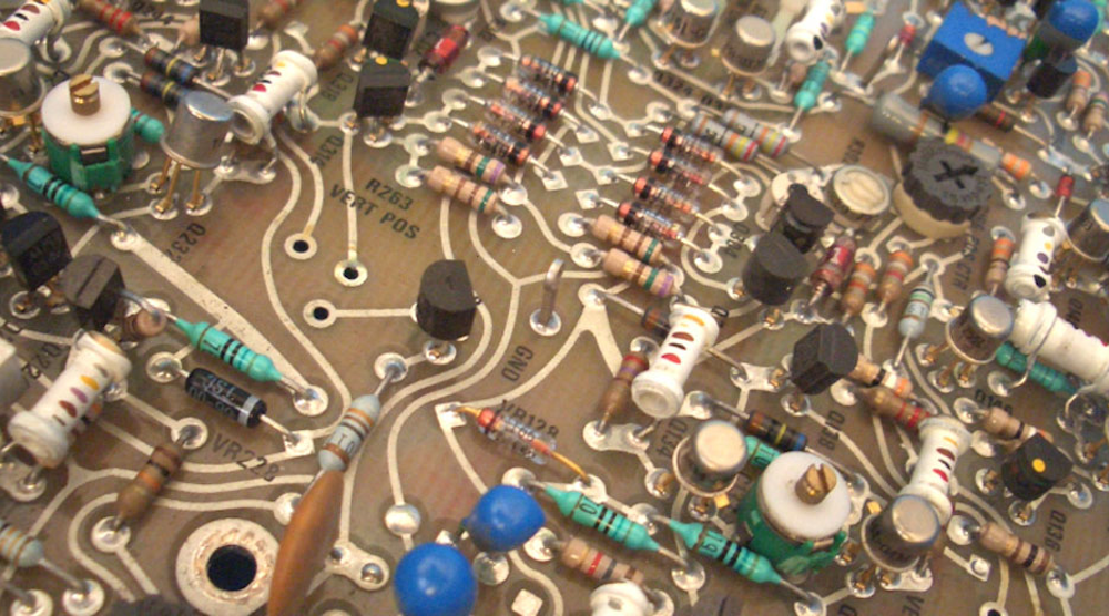 Electronicdesign 26352 Promo Deck Tektronix 465 Wikimedia 电子设计26352 Promo甲板Tektronix 465维基媒体