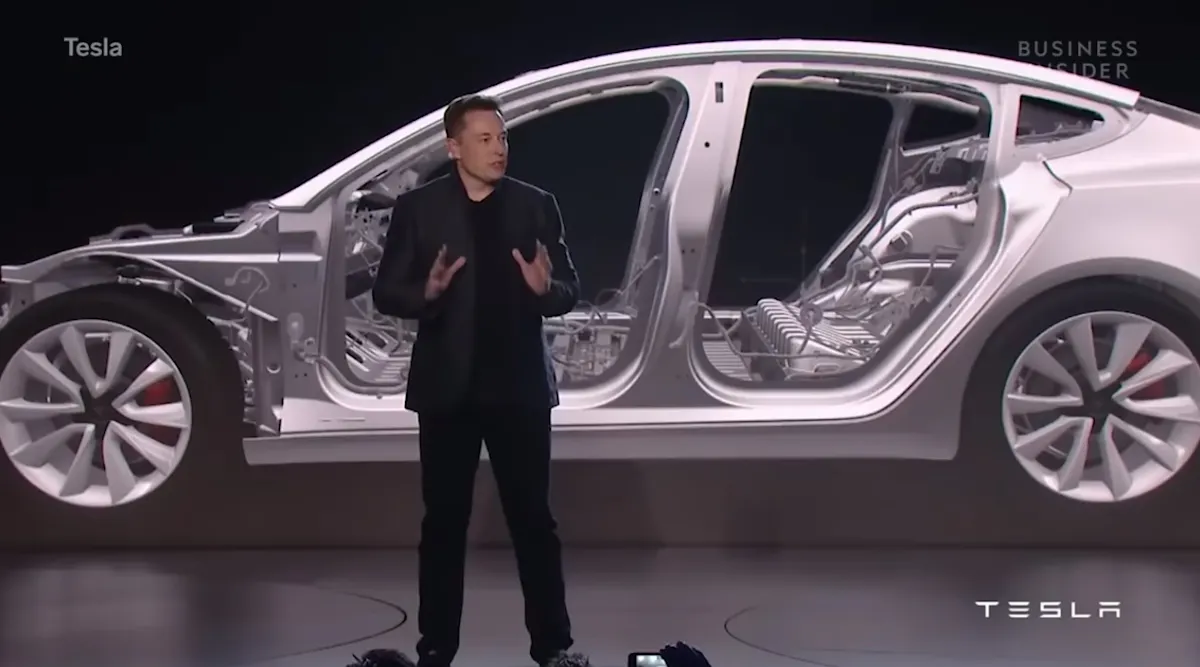 Video: Watch Tesla unveil its full self-driving computer in under 5 ...