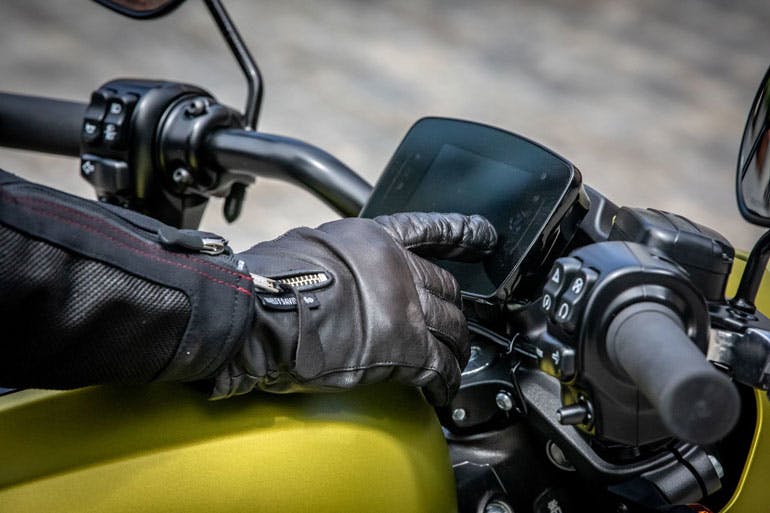 Riders access many of LiveWire&rsquo;s features through a TFR touchscreen. Note that it was designed to work for riders wearing gloves. There&apos;s also a joystick on the lower part of each handgrip.