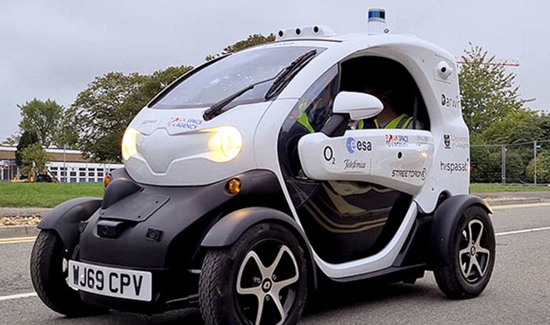 Renault TWIZY vehicles have been customized by O2 for autonomous operation. (Source: Darwin Lab)
