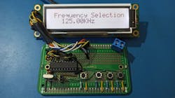 8. The LCD display shows a selected frequency of 125.00 kHz. 8. The LCD display shows a selected frequency of 125.00 kHz.