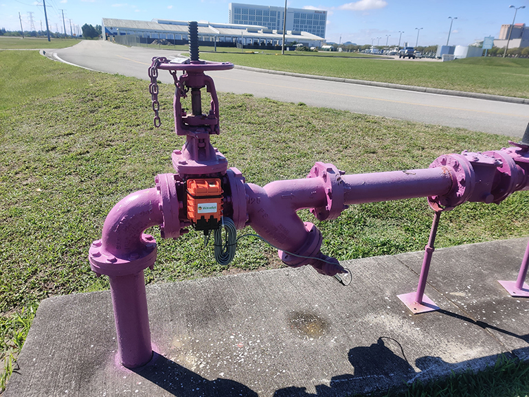 Florida's Orange County uses Ayyeka Wavelet devices equipped with Tadiran high-energy LiSOCL2 batteries to manage the distribution of reclaimed water to golf courses, resorts, and homes.
