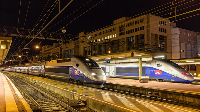 Trains Leonid Andronov Dreamstime L 51778010