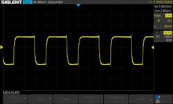 14. Oscilloscope screen capture of a typical MAX20343H HVLX waveform with 246-mA load. 14. Oscilloscope screen capture of a typical MAX20343H HVLX waveform with 246-mA load.