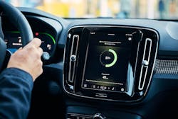 Shown is the in-vehicle interface during wireless charging at over 40 kW. (Source: Volvo Car)