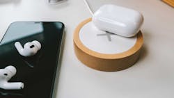 Airpods Dreamstime Andrius Aleksandravicius 172868632 627bcfe988dcd Airpods Dreamstime Andrius Aleksandravicius 172868632 627bcfe988dcd