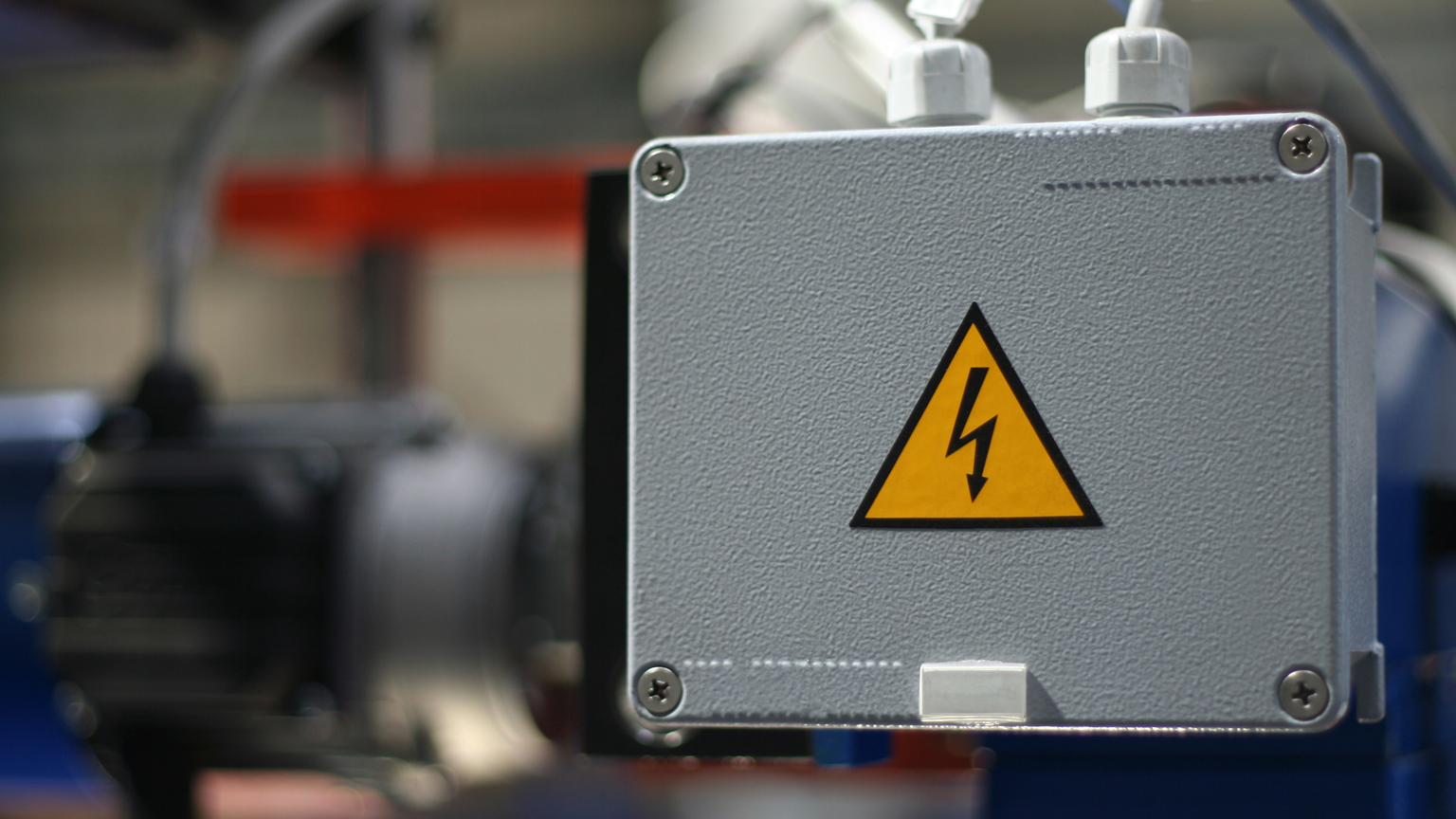 Electric Dreamstime Onthewaybackhome 14249316 629f6054751b5