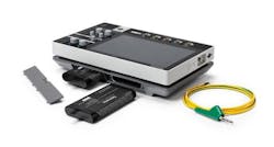 2. When used with batteries, the 2 Series MSO can function for up to eight hours. 2. When used with batteries, the 2 Series MSO can function for up to eight hours.