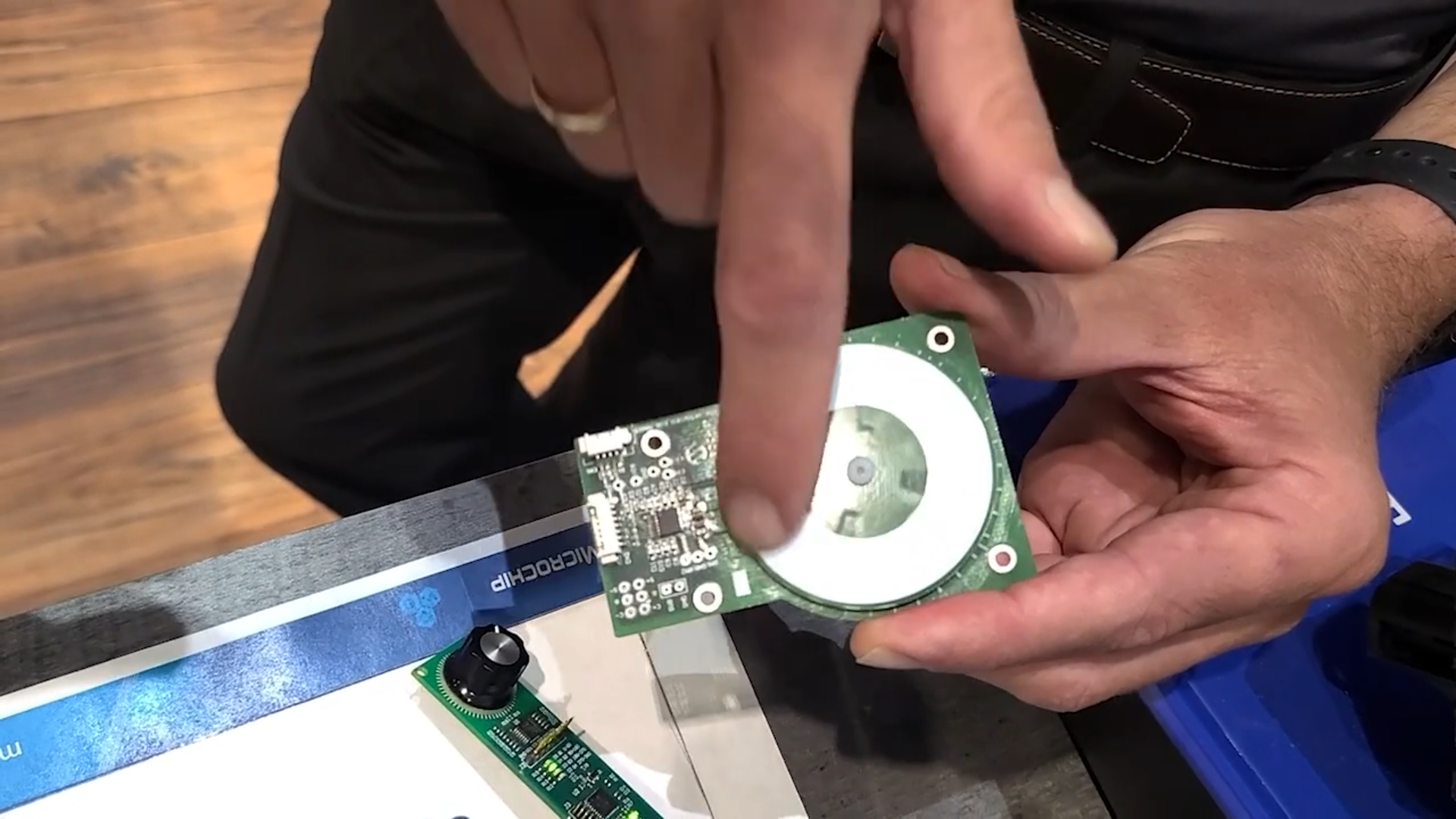 Microchip Mag Sensor Promo