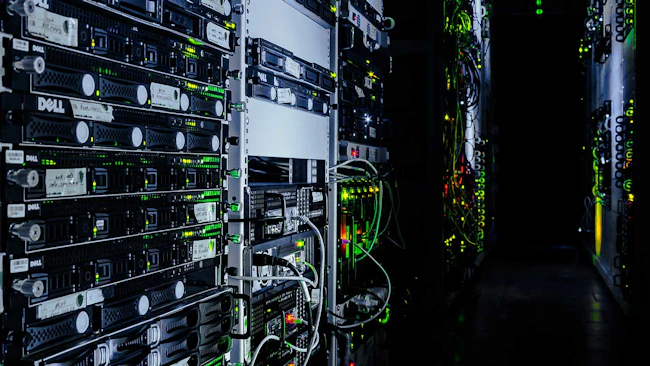 Servers Dreamstime Yuriy Onikienko 50090611 63cab05e791c9
