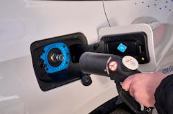 Refueling with hydrogen is not unlike refueling with fossil fuel. Refueling with hydrogen is not unlike refueling with fossil fuel.