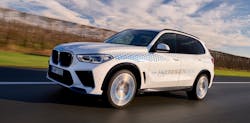 BMW’s Hydrogen SUV gets an estimated 260 miles of range (U.S. test cycle) and refuels in 3-4 minutes. BMW’s Hydrogen SUV gets an estimated 260 miles of range (U.S. test cycle) and refuels in 3-4 minutes.