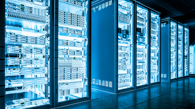 Datacenter Dreamstime L 85483951 643ffcba6041a