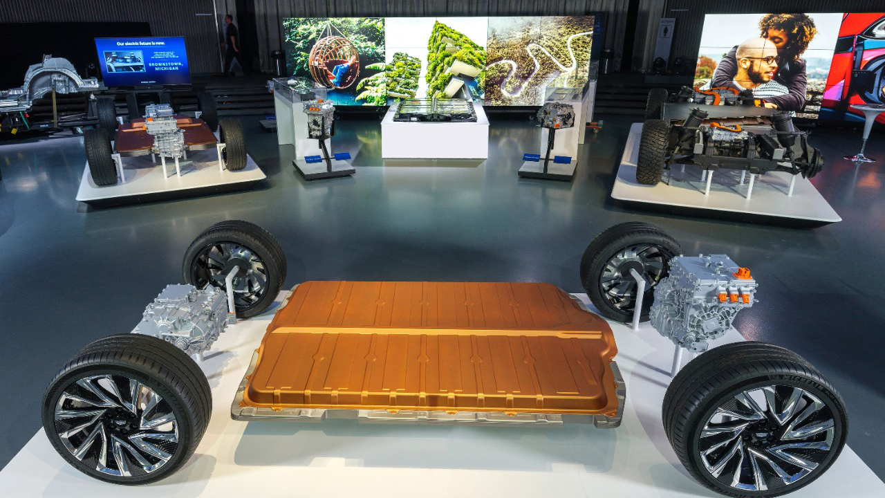 Promo Fig 4 Gm Ultium Battery Credit Gm 64493d3b33279