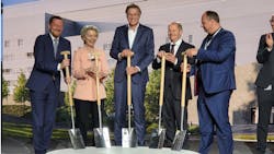 Groundbreaking (from left to right): Michael Kretschmer, Prime Minister of the Free State of Saxony; Ursula von der Leyen, President of the European Commission; Jochen Hanebeck, CEO of Infineon Technologies AG; Olaf Scholz, Federal Chancellor of the Federal Republic of Germany; Dirk Hilbert, Mayor of Dresden. Groundbreaking (from left to right): Michael Kretschmer, Prime Minister of the Free State of Saxony; Ursula von der Leyen, President of the European Commission; Jochen Hanebeck, CEO of Infineon Technologies AG; Olaf Scholz, Federal Chancellor of the Federal Republic of Germany; Dirk Hilbert, Mayor of Dresden.
