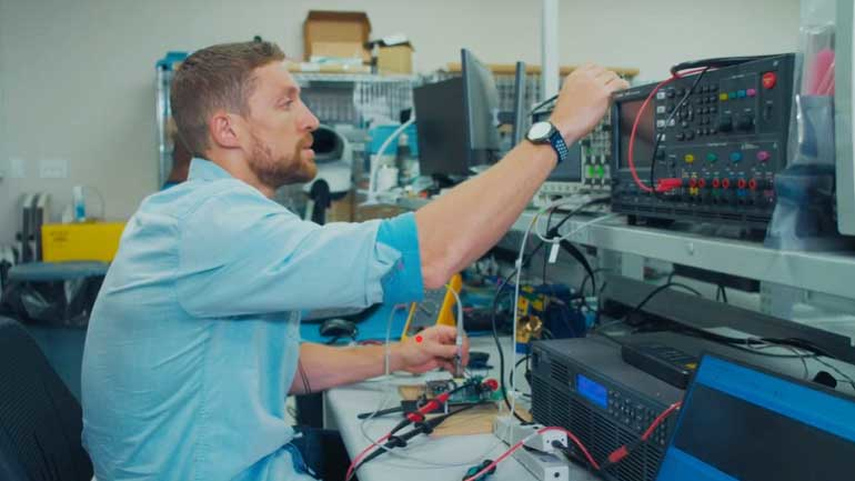 4. Development of custom test fixtures makes accurate performance measurements possible, even at mmWave frequencies.