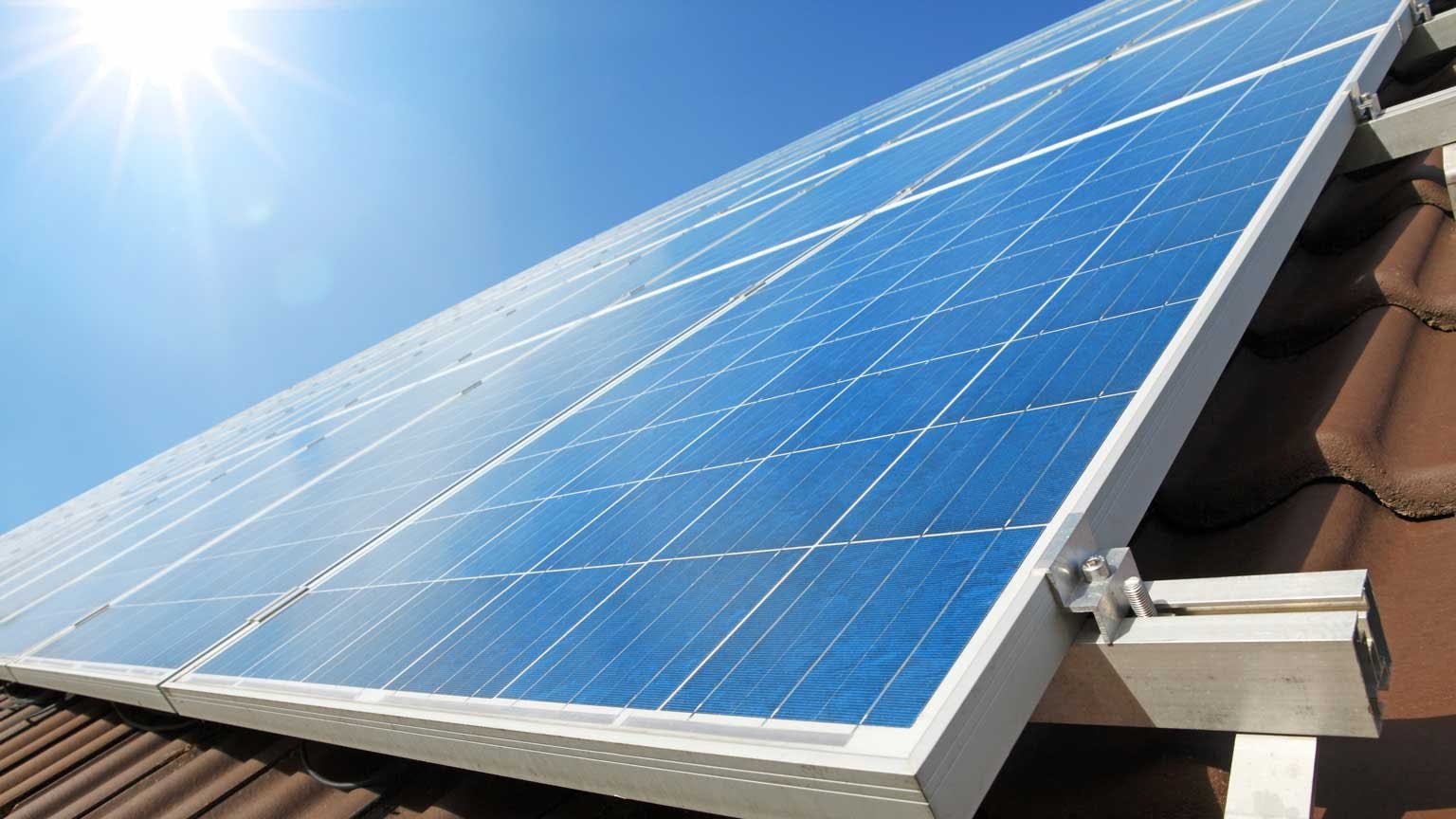 655d2b9eae4752001e5974f9 Solarpanel Skutvik Dreamstime 1536 48544659