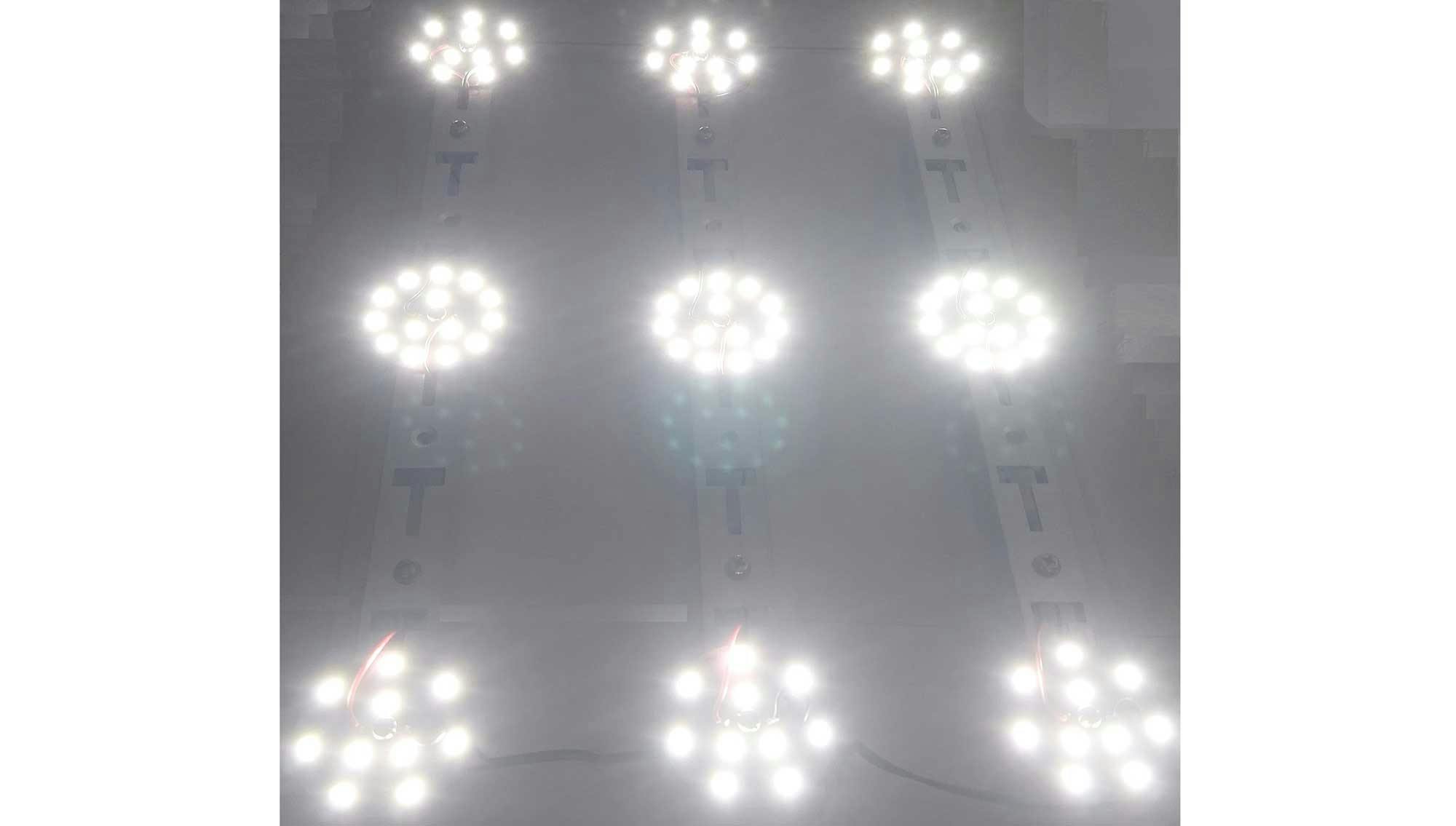 12. Lamps L1, L2, and L3 provide constant light output using the PV-Pushback-Effect.