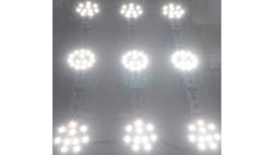 12. Lamps L1, L2, and L3 provide constant light output using the PV-Pushback-Effect. 12. Lamps L1, L2, and L3 provide constant light output using the PV-Pushback-Effect.