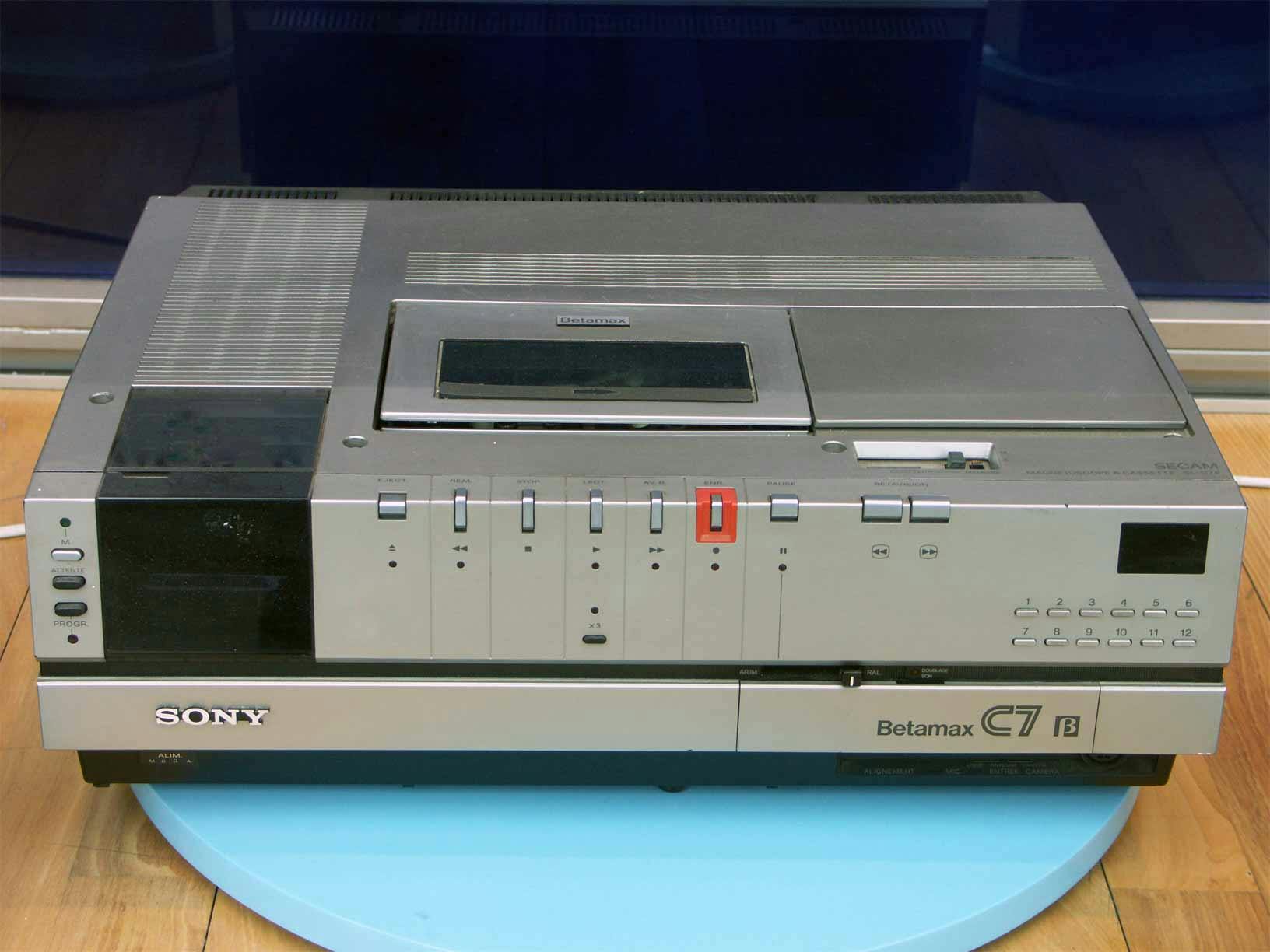 3. Sony&rsquo;s Betamax offered better resolution over VHS, but it ultimately fell short to JVC&rsquo;s VHS when the company opened the patent to other manufacturers.