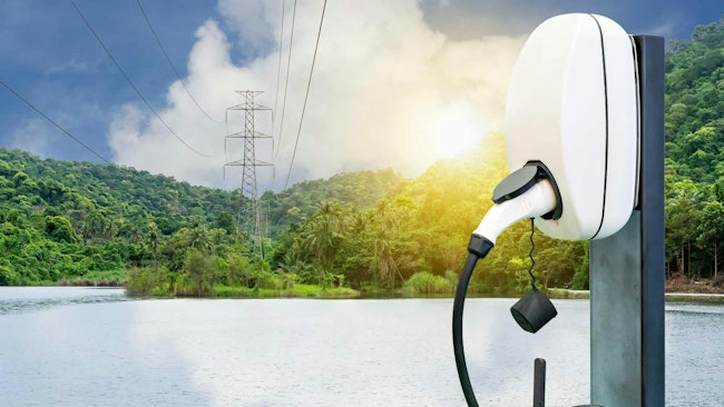 66c8cb3ad88fb88f197ecab4 Carcharger Dreamstime Surasakpetchang 141396157