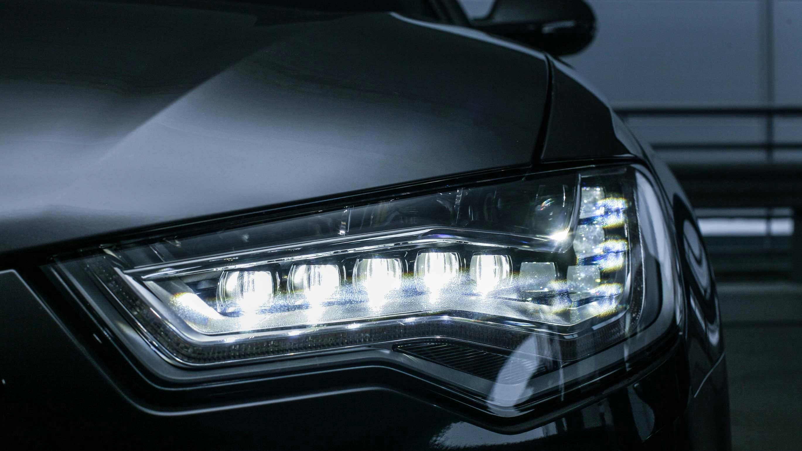 66edc4e97e92565e5e1a771a Headlights Dreamstime Juribizgajmer 48235851