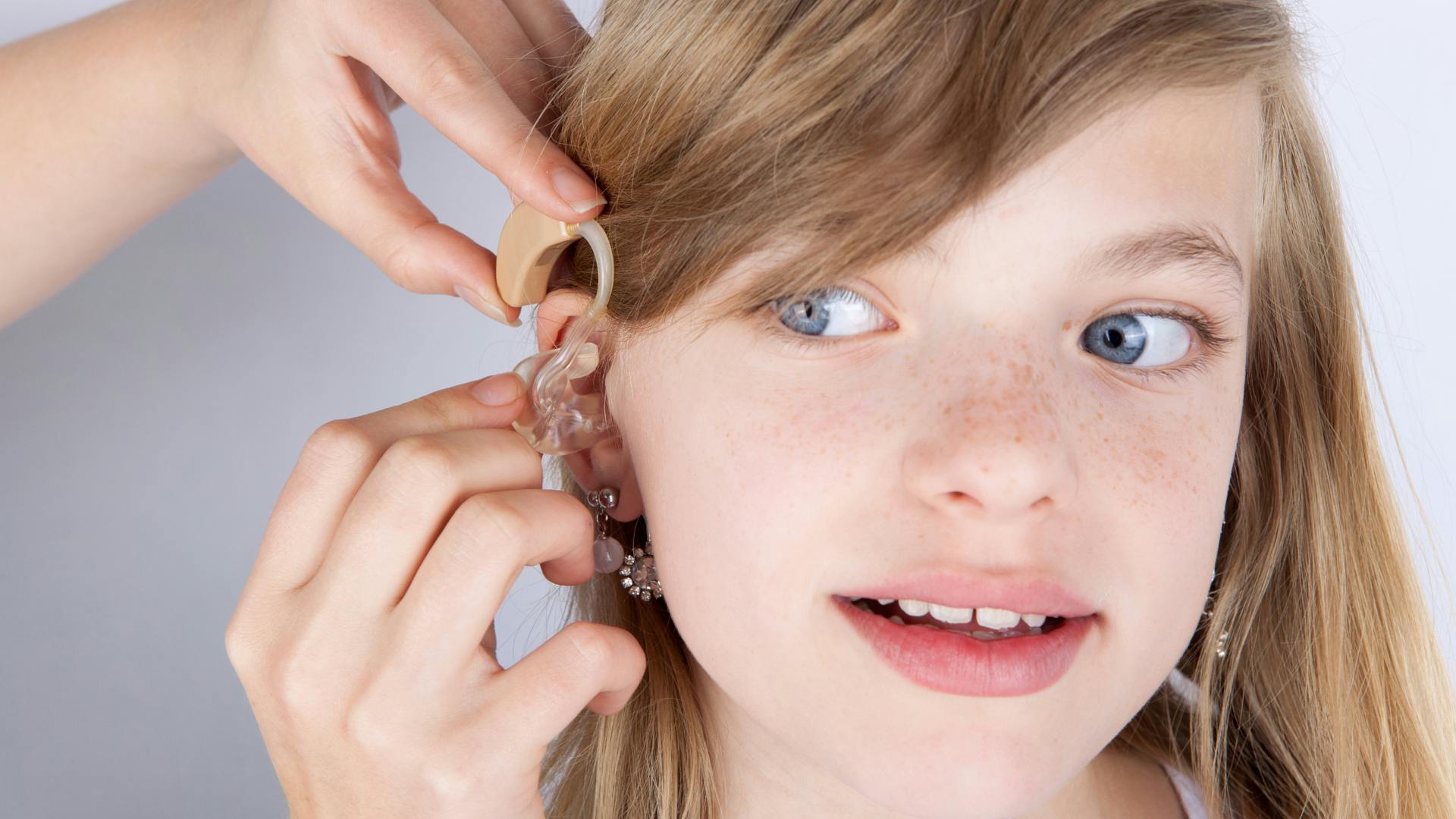 hearingaid_dreamstime_l_92422769