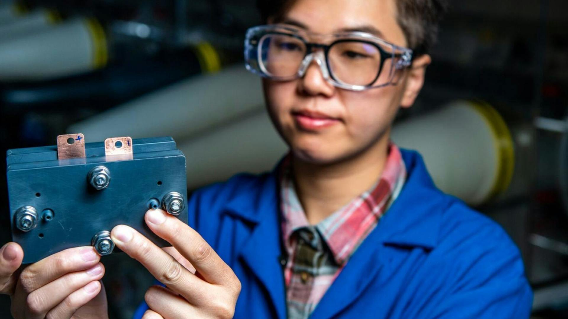 250213_newsmod_pnnl_mini_flow_battery_1_promo