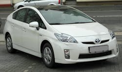 toyota_prius_zvw30_front_20100725 toyota_prius_zvw30_front_20100725
