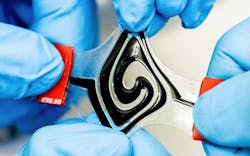 Battery can be twisted and stretched thanks to its flexible electrodes Battery can be twisted and stretched thanks to its flexible electrodes