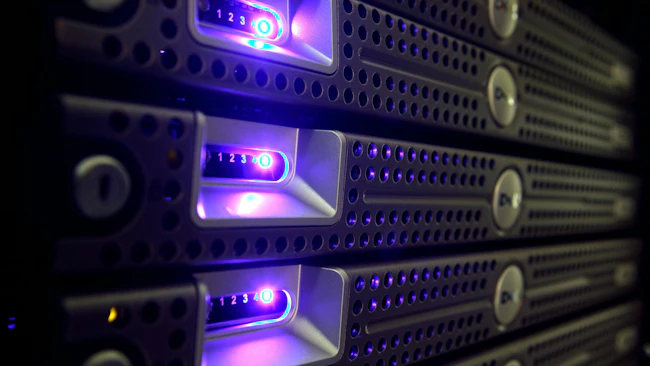 688383aafe9c33b5828e2ebe Servers Dreamstime L 22376187