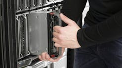 bladeserver_dreamstime_l_29734637 bladeserver_dreamstime_l_29734637