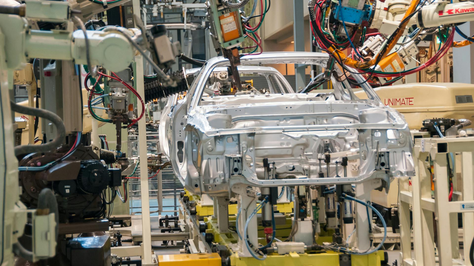 robot_arm_dreamstime_l_87787174