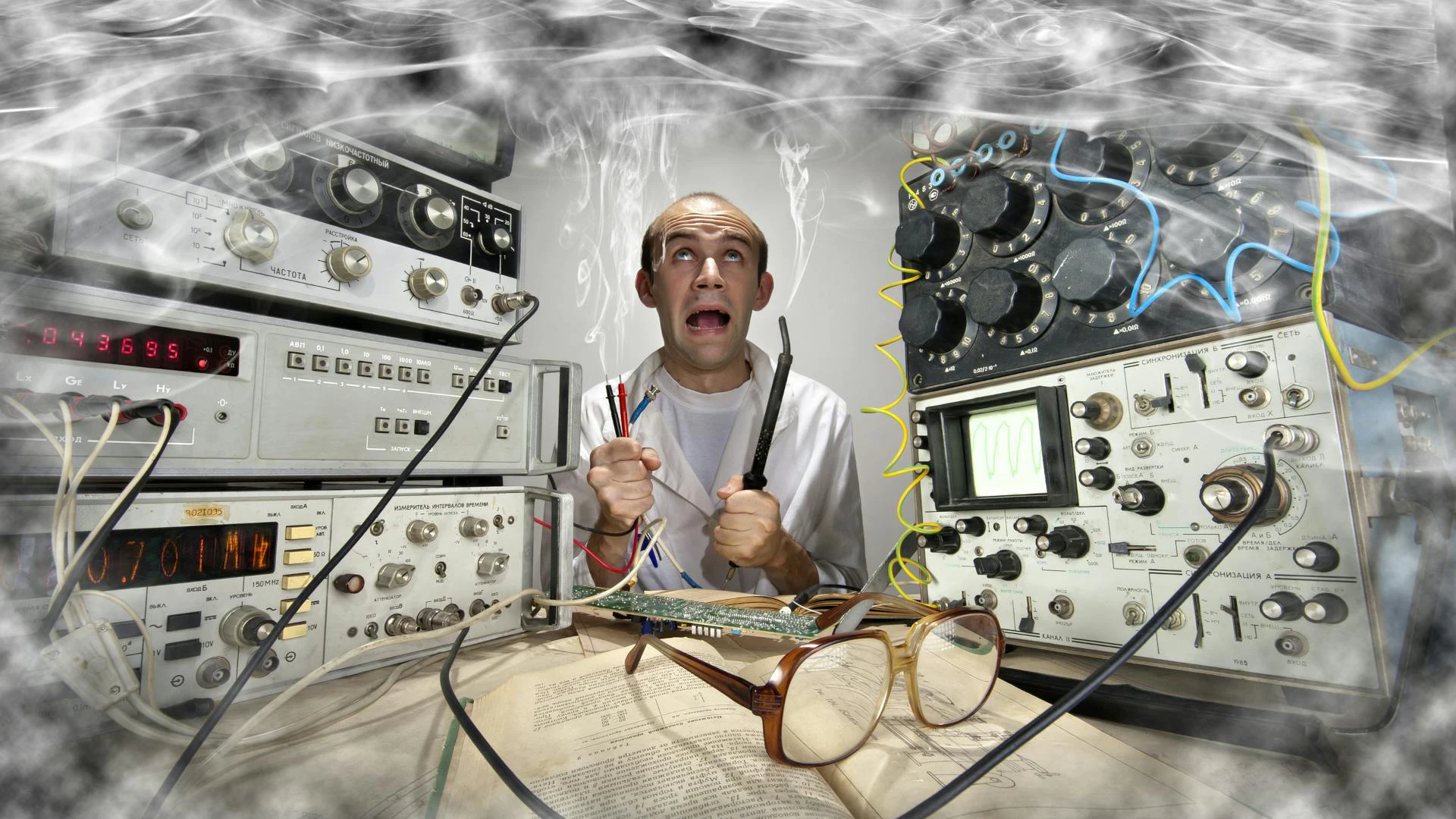 6941a329dc53a826e7eec485 Professor Dreamstime L 20278685