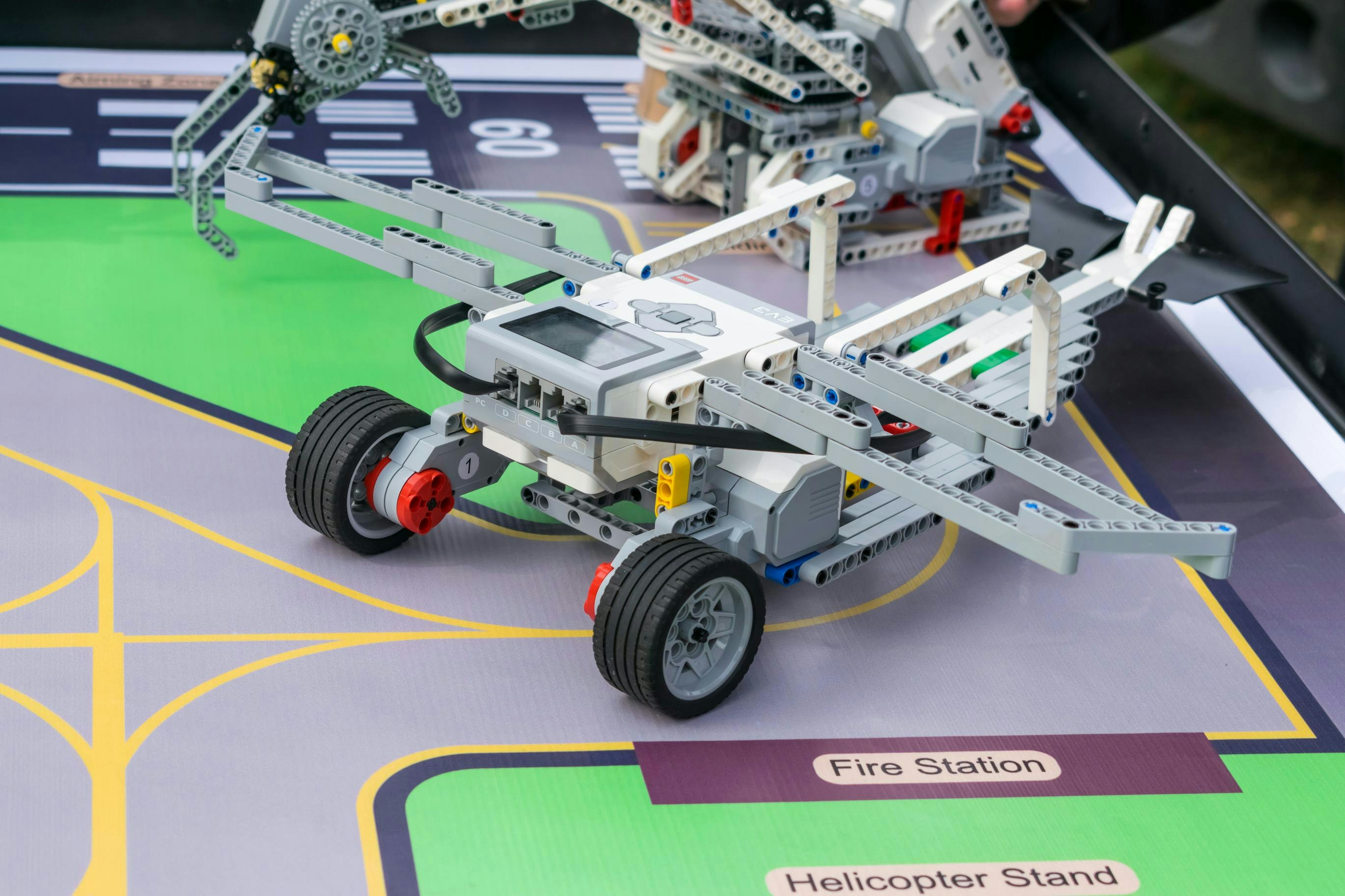 697a39d83d0b99d84b76f882 Dreamstime L 126481032