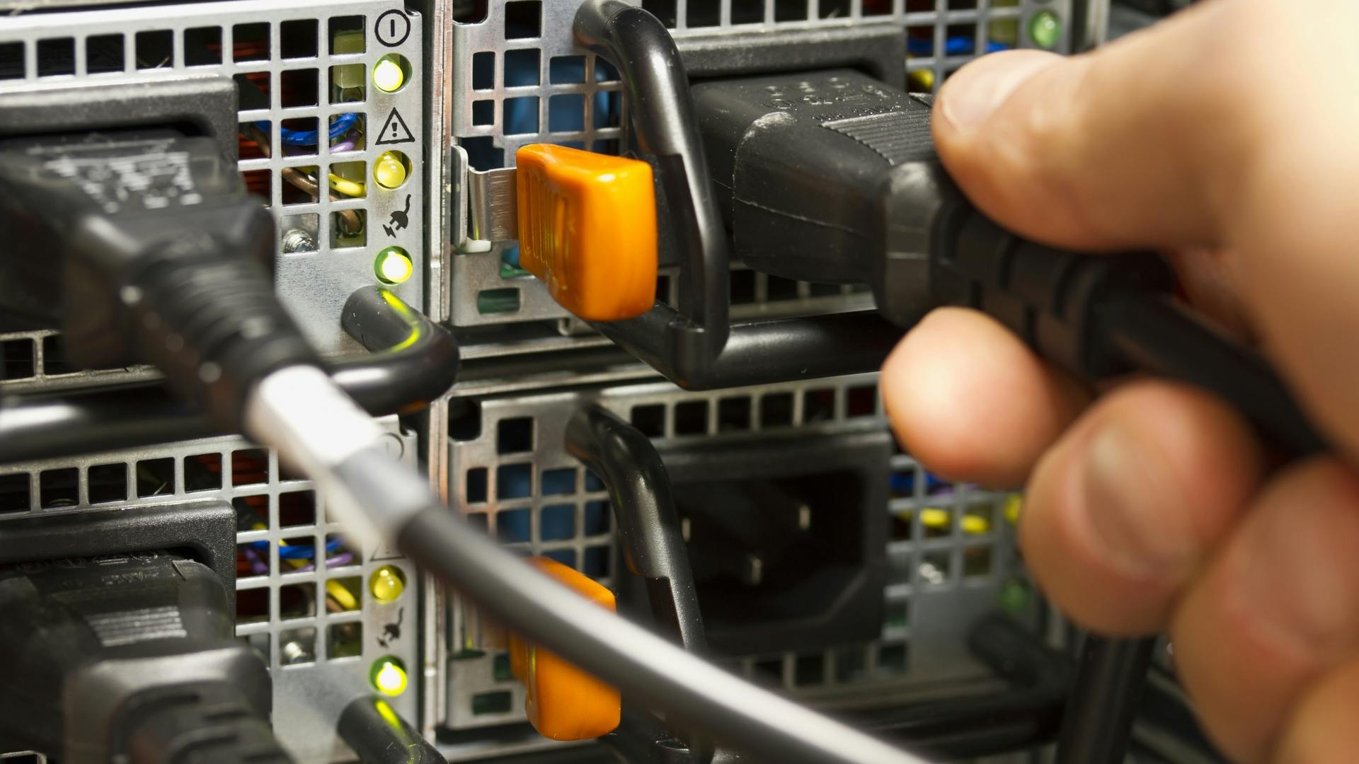 powercable_dreamstime_l_29553780