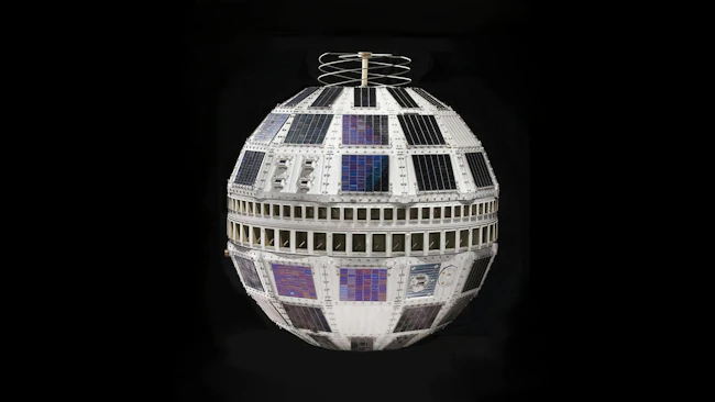 Telstar 1 replica